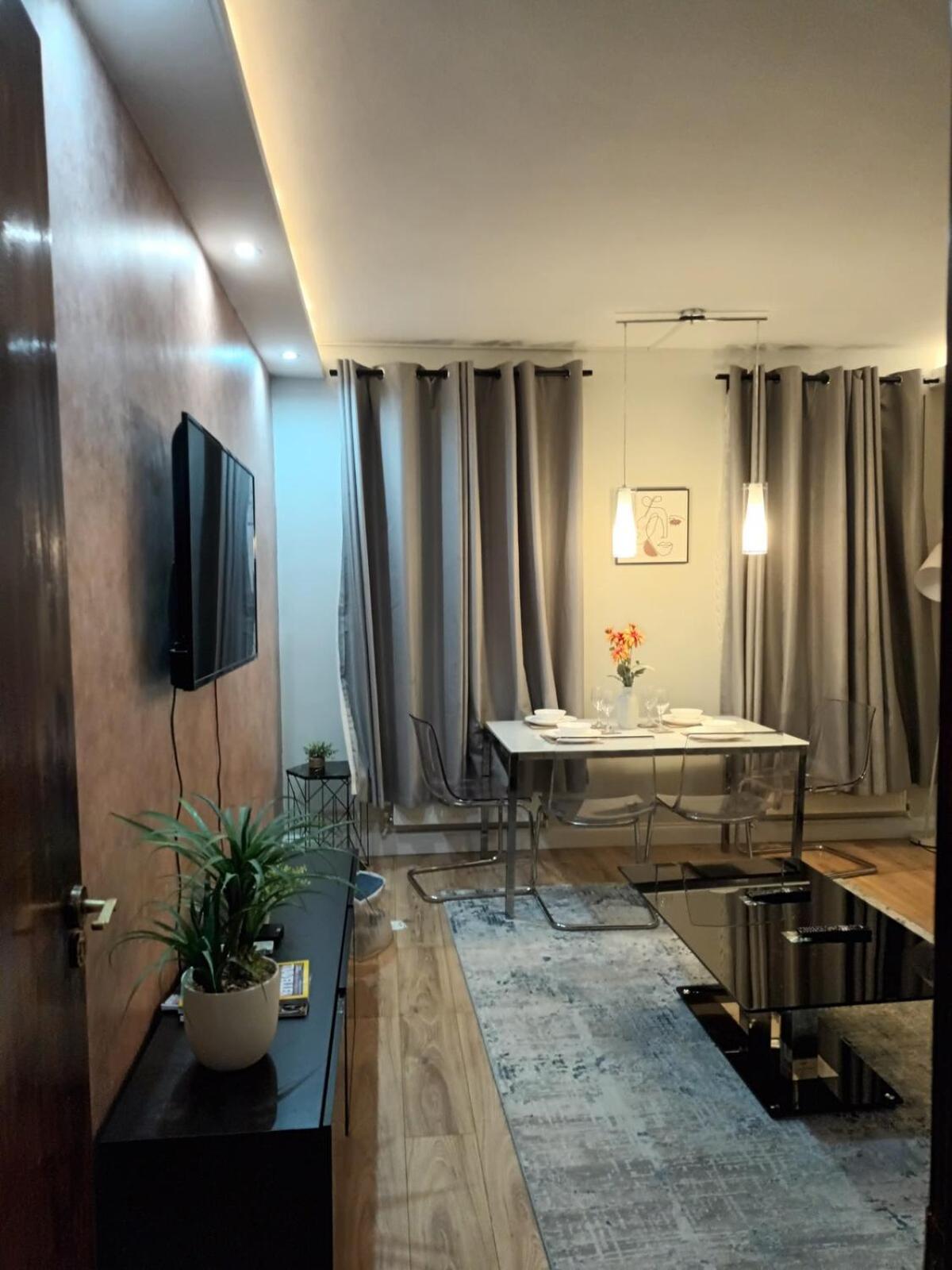 2nd Flr 3 Bed Flat In The Heart Of Edgware Road-g20 * Londra