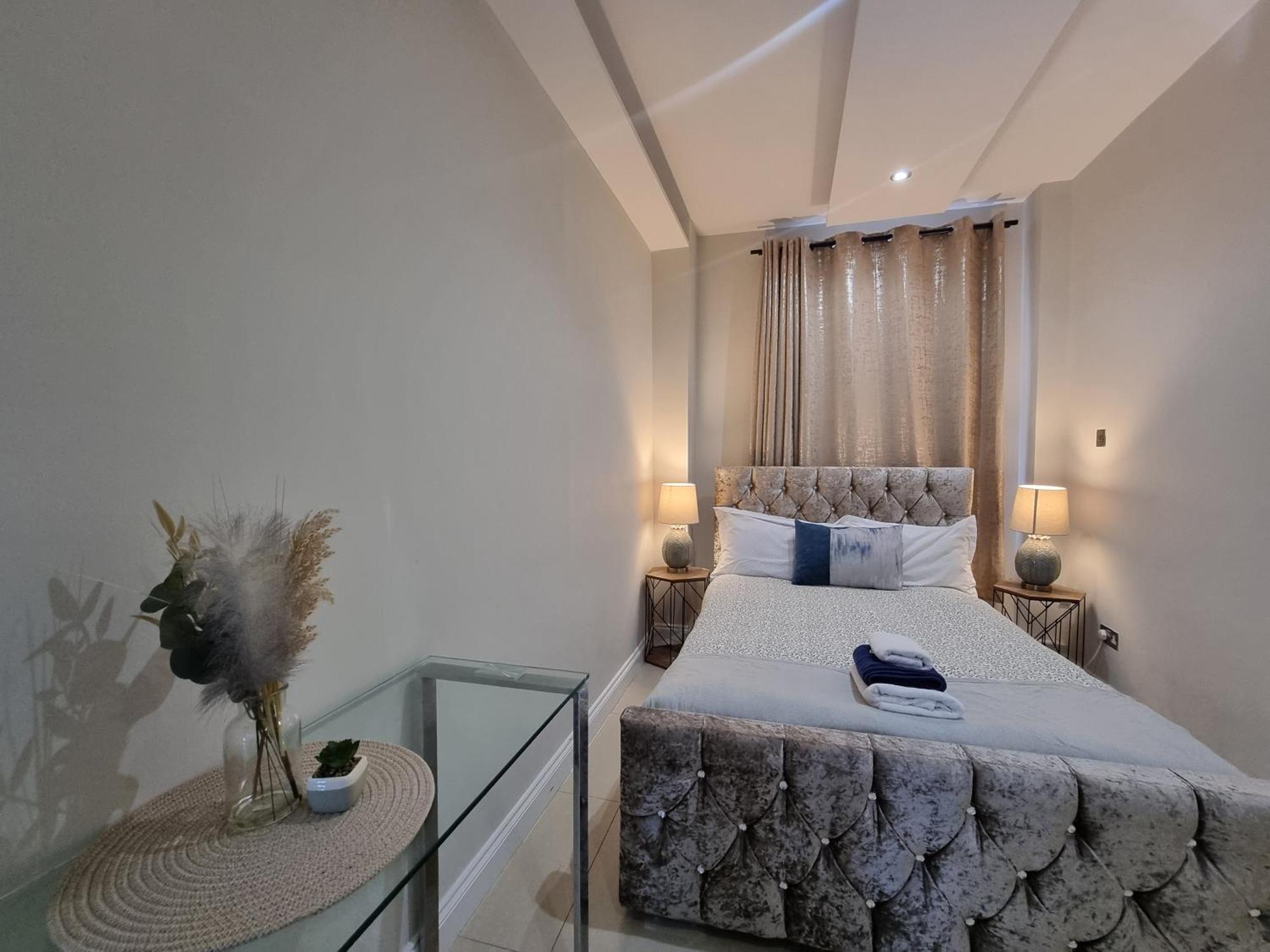 2nd Flr 3 Bed Flat In The Heart Of Edgware Road-g20