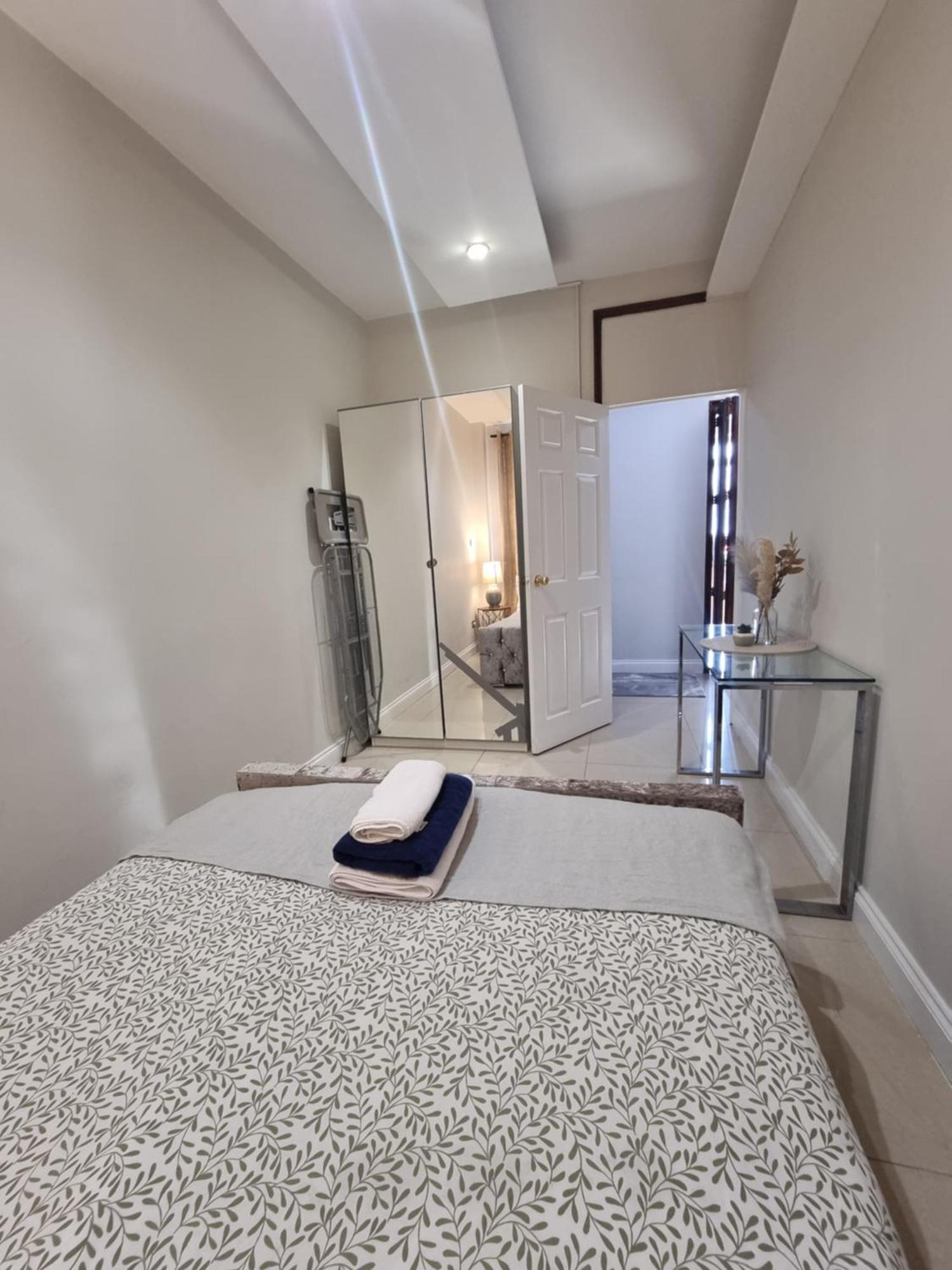 Appartamento 2nd Flr 3 Bed Flat In The Heart Of Edgware Road-g20